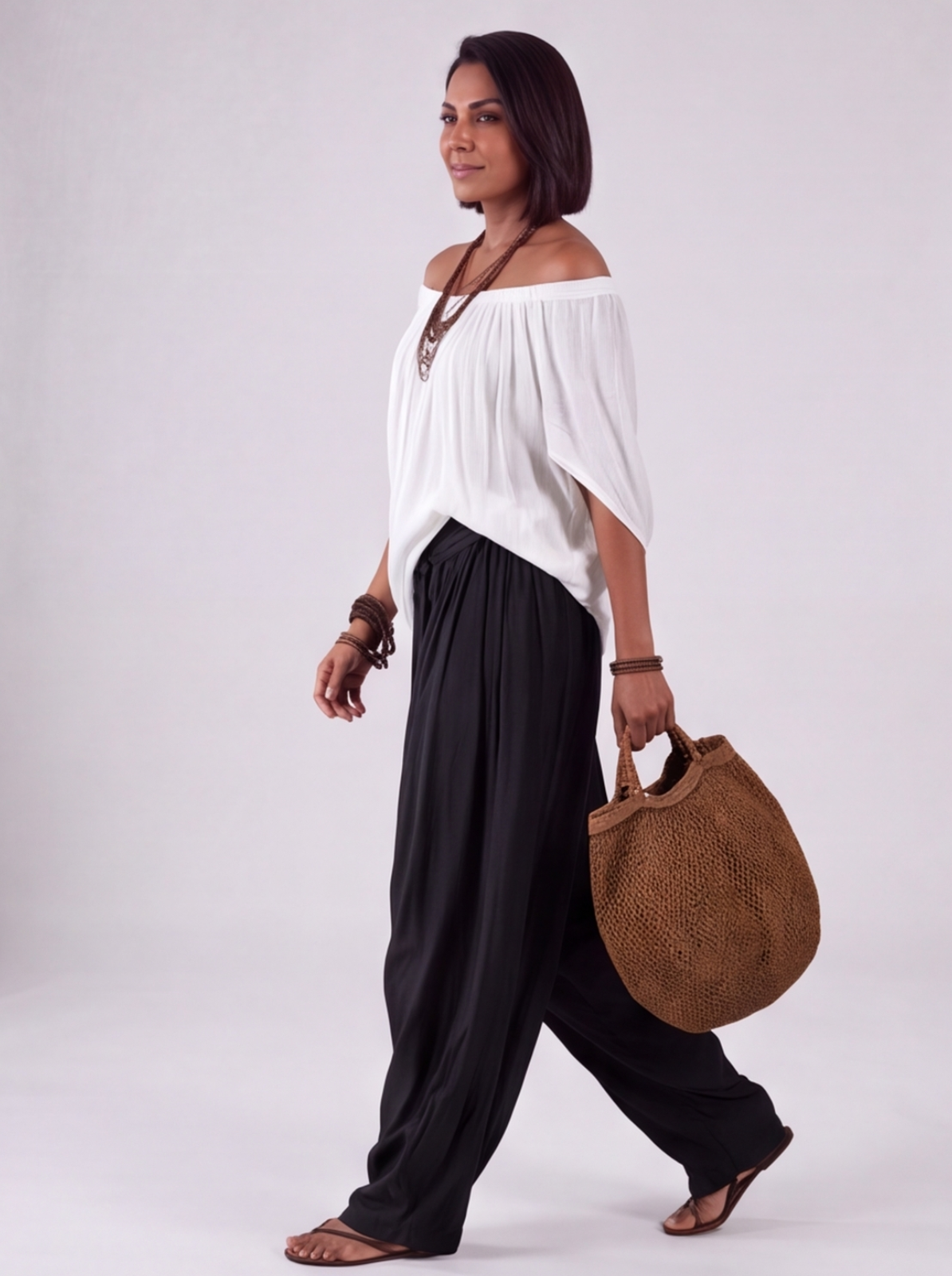 Luna - Completo con spalle scoperte e pantaloni Nero-Rosso