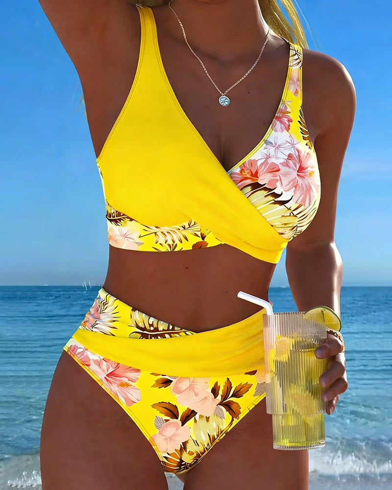 ÁNGELA™ | Bikini Due Pezzi con Stampa Floreale e Dettagli a Contrasto