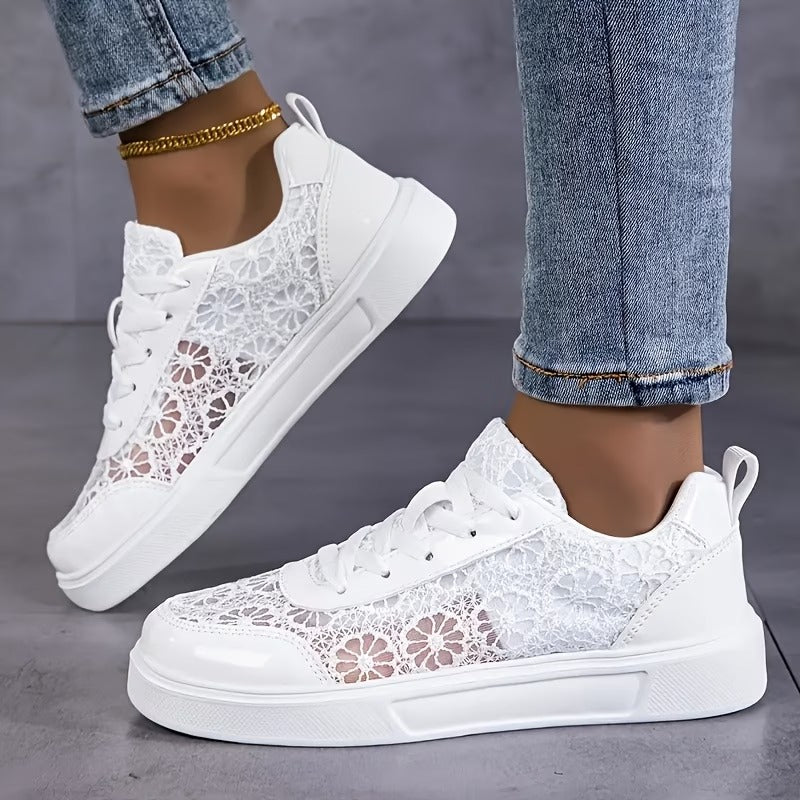 Camille | Sneakers Chic con Dettagli Eleganti in Pizzo