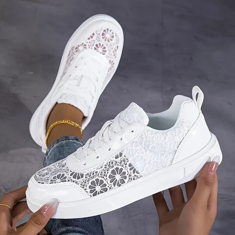 Camille | Sneakers Chic con Dettagli Eleganti in Pizzo
